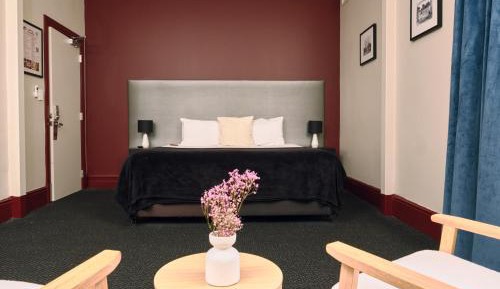 Superior King Suite