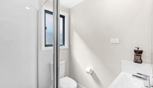 Deluxe Two-Bedroom Cabin - Not Pet Friendly