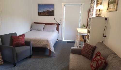 One-Bedroom House