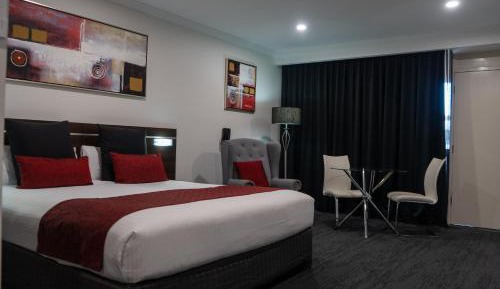 Deluxe King Room