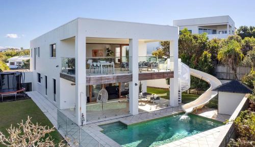 Six-Bedroom House