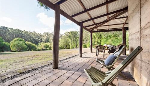 Jesmond Two-Bedroom Chalet wtih Spa Bath