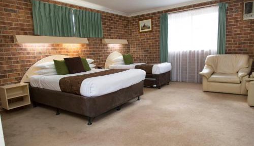 Deluxe Queen Room