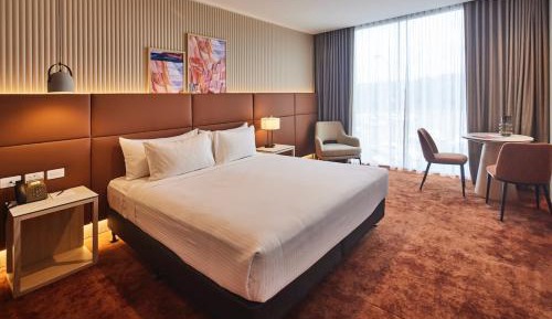 Standard King Room
