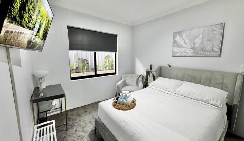 Double Room with Shared Bathroom