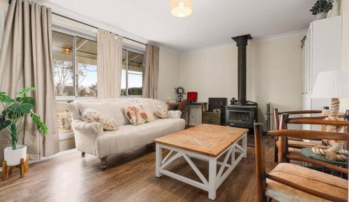 Three-Bedroom Vacation Home 