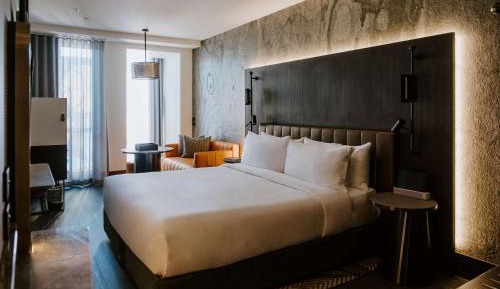 King Room with Balcony