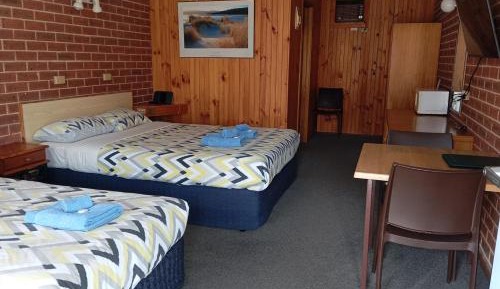 Basic Triple Room
