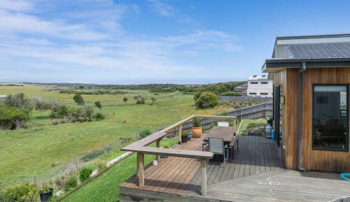 Three-Bedroom Vacation Home 