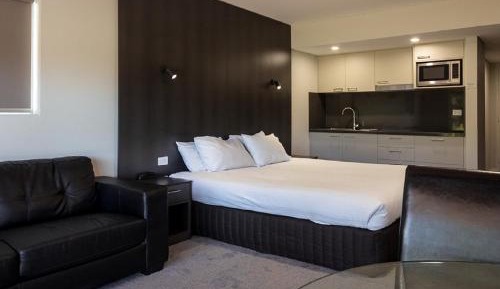Grevillea Deluxe Suite