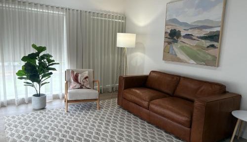 Deluxe King Suite
