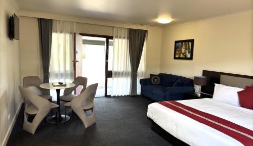 Luxury Triple Room
