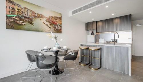 One-Bedroom Apartment with Balcony
