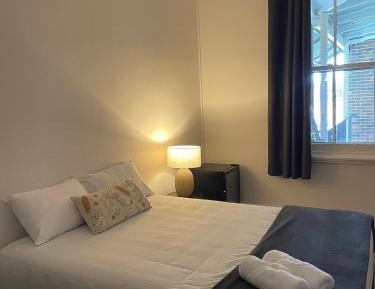 Standard Queen Room
