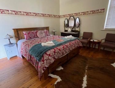 STAR ROOM 11