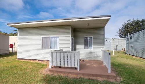 2 Bedroom Holiday Unit 