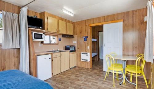 Ringer Cabin (Pet Friendly)