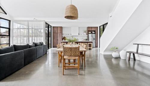 Maple Suite on Albert St