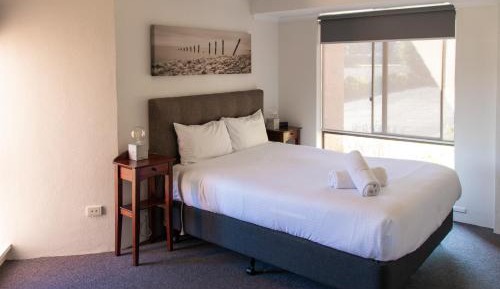 2 Bedroom Room