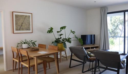 Balcony Apartment with Sea View & Twin Spa