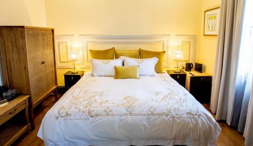 King Room with Balcony