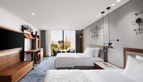 Premium Double Room with Two Double Beds and Parliament View