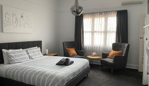 King Room
