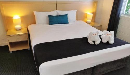 One-Bedroom Apartment with King Bed