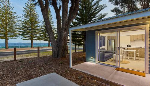 One Bedroom Bay Studio