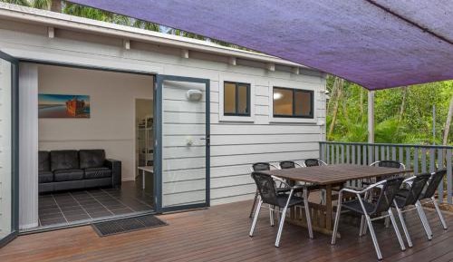 Deluxe 3 Bedroom Cabin - Sleeps 8