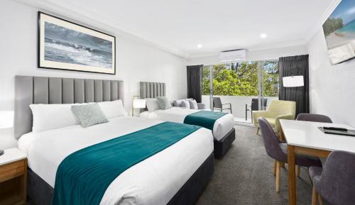 Waterfront Superior Twin Room