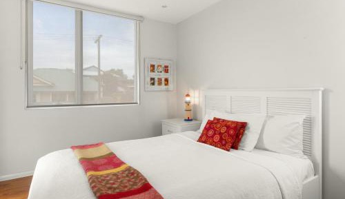 Admirals View Apartment 4 - Two Bedroom