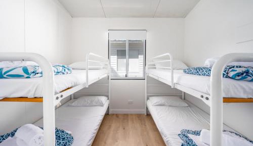 Two-Bedroom lodge with Water View