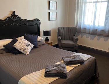 Queen Room