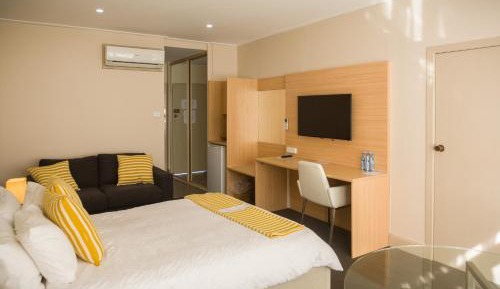 Executive Queen Room
