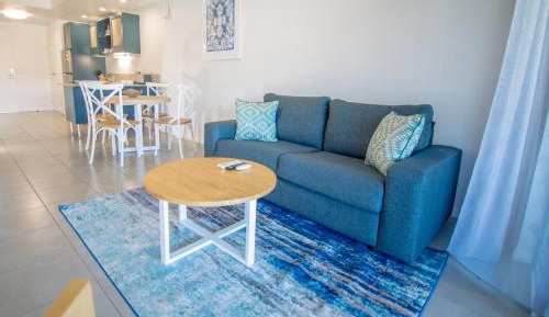 One-Bedroom Deluxe Apartment