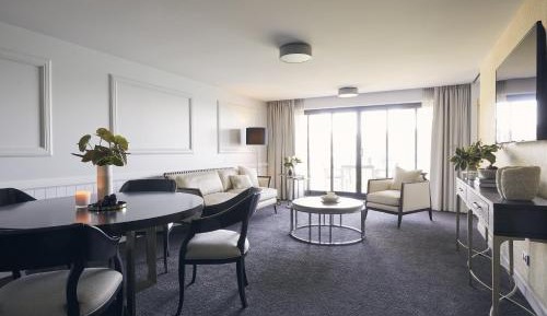Serenity King Suite