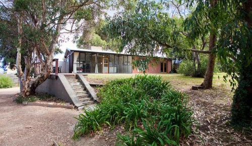 Four-Bedroom Holiday House
