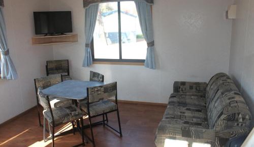 Rosella Villa