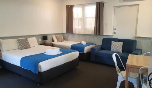 Basic Triple Room