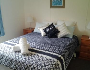 Two-Bedroom Cottage - Henty