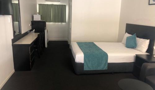 Standard Queen or Twin Room