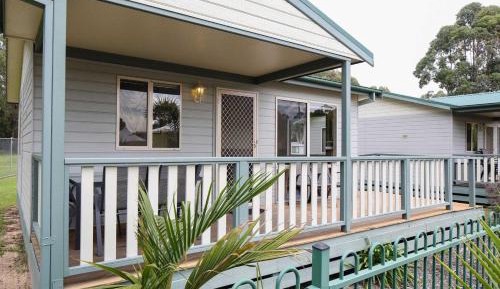 Superior 2 Bedroom Cabin - Pet Friendly
