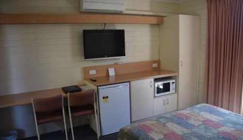 Standard Queen Room