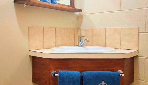 Twin Bed Room (Non - Pet Friendly)