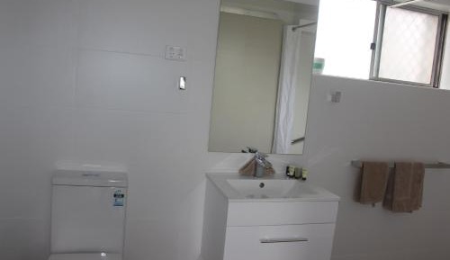 Queen Room with Disability Access - Pet Friendly 