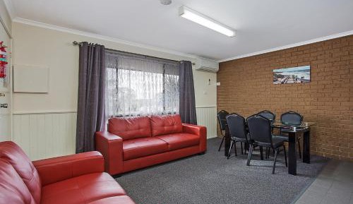 Superior Two Bedroom Family Unit – sleeps 7