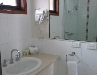 Deluxe Twin Studio