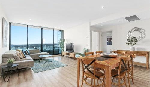 Three-Bedroom Apartment River View
