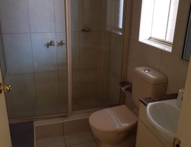 Superior Queen Suite with Spa Bath (Upstairs Unit) 